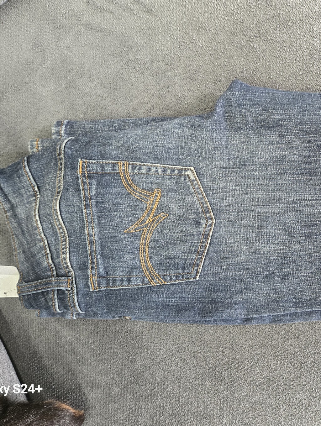Classic Dark Wash Jeans With Contrast Stitching